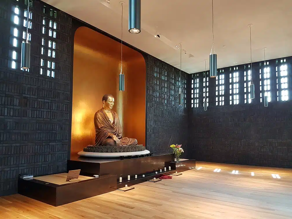 Vajrasana Buddhist Retreat